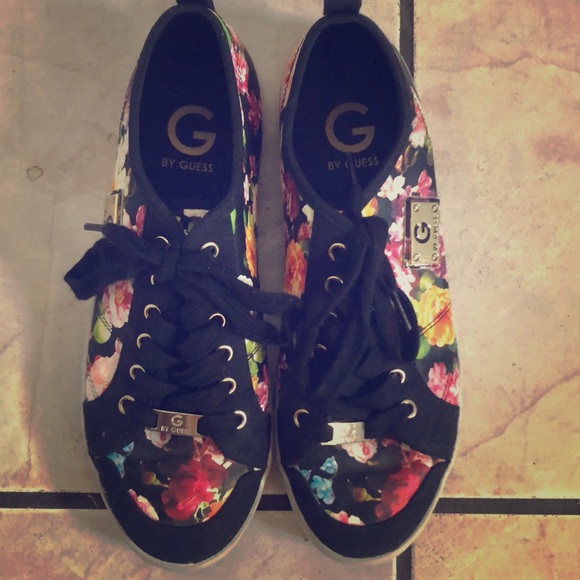 g by guess floral sneakers